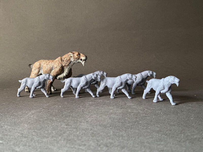 Scimitar-toothed Cat (Homotherium latidens), 1:35 scale 3D-printed resin figure by J. Miguel Aparicio, supplied unpainted